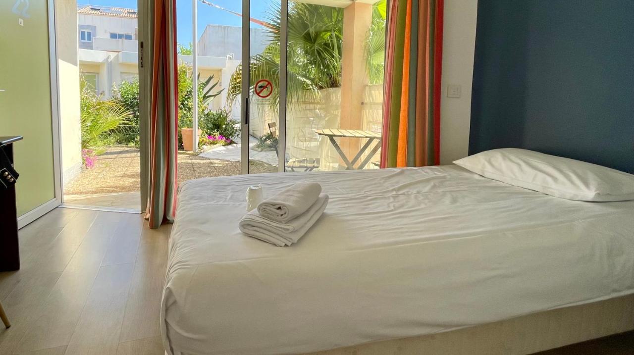 Amerique Hotel Palavas - Piscine - Plage Eksteriør bilde